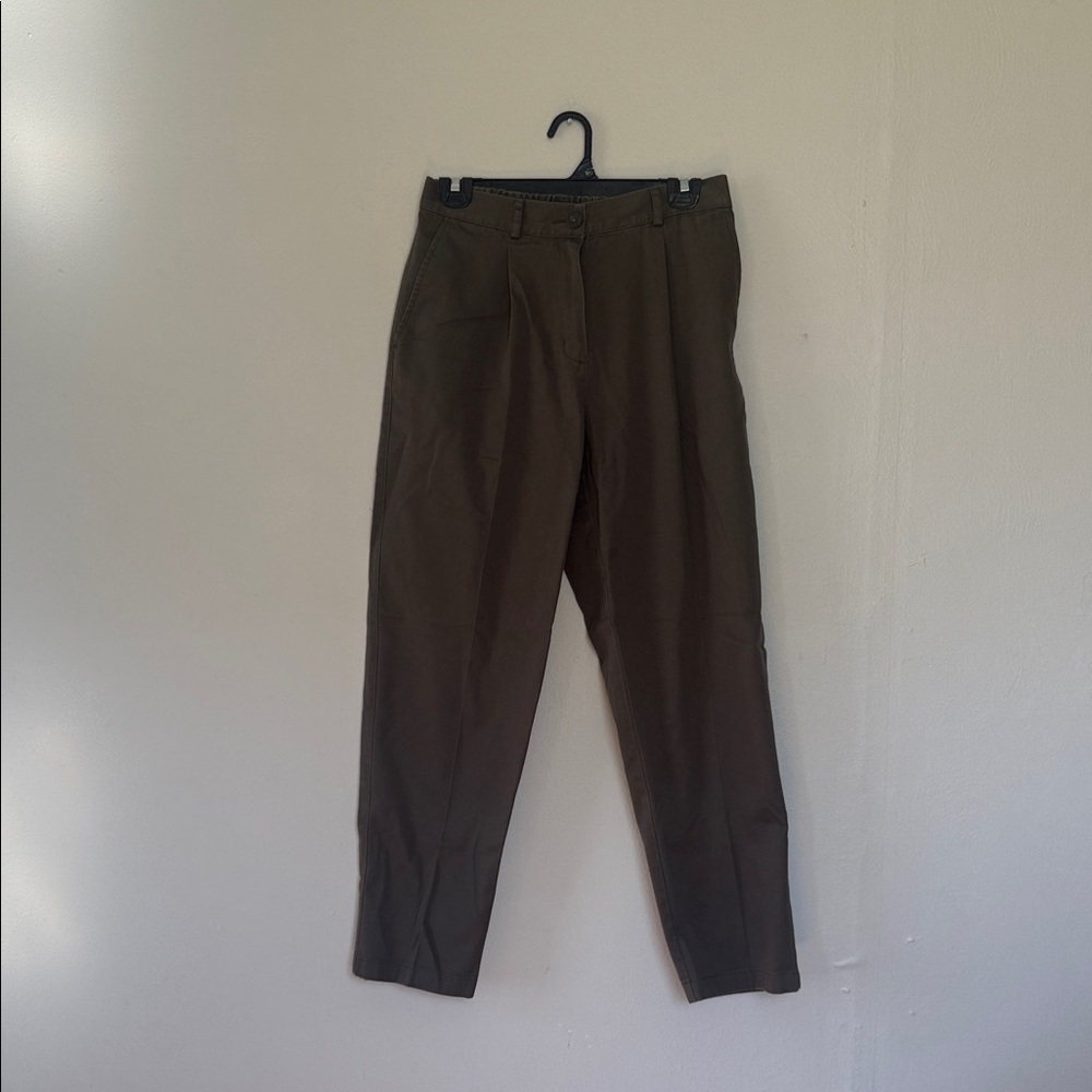 Women’s LL Bean Brown Classic original fit Trousers 8 petite